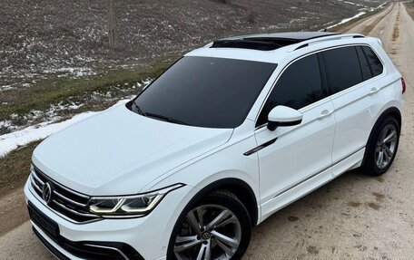 Volkswagen Tiguan II, 2022 год, 2 550 000 рублей, 9 фотография