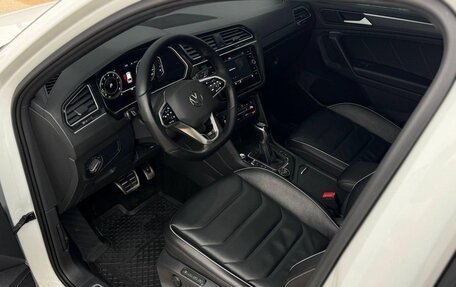 Volkswagen Tiguan II, 2022 год, 2 550 000 рублей, 11 фотография