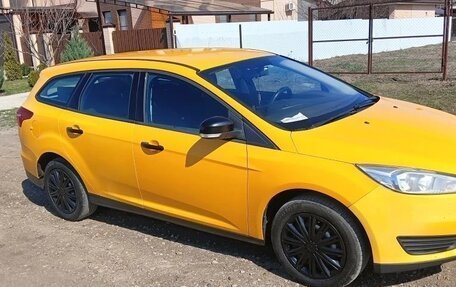 Ford Focus III, 2015 год, 599 998 рублей, 3 фотография