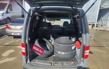 Volkswagen Caddy III рестайлинг, 2010 год, 600 000 рублей, 2 фотография