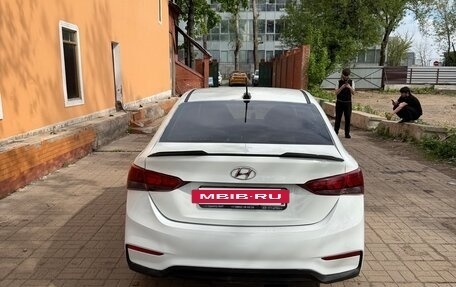Hyundai Solaris II рестайлинг, 2018 год, 594 000 рублей, 7 фотография