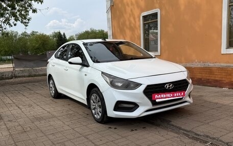 Hyundai Solaris II рестайлинг, 2018 год, 594 000 рублей, 10 фотография