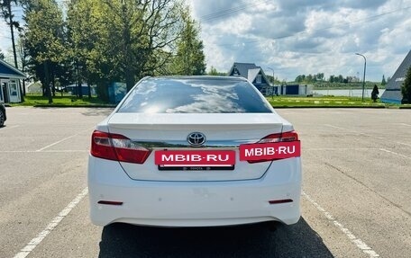 Toyota Camry, 2012 год, 1 700 000 рублей, 2 фотография