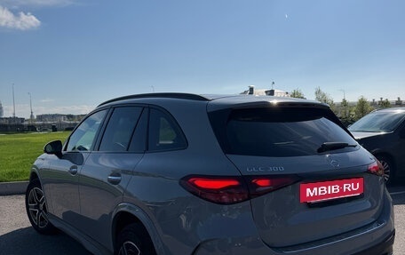 Mercedes-Benz GLC, 2024 год, 8 500 000 рублей, 3 фотография