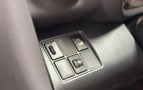 Toyota RAV4, 2011 год, 1 195 000 рублей, 33 фотография
