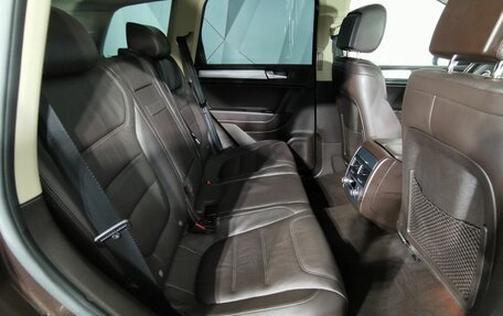 Volkswagen Touareg III, 2014 год, 2 195 000 рублей, 15 фотография