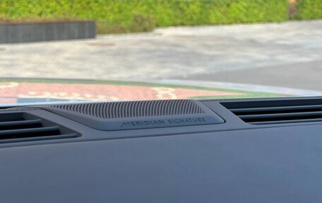 Land Rover Range Rover IV рестайлинг, 2023 год, 23 000 000 рублей, 30 фотография
