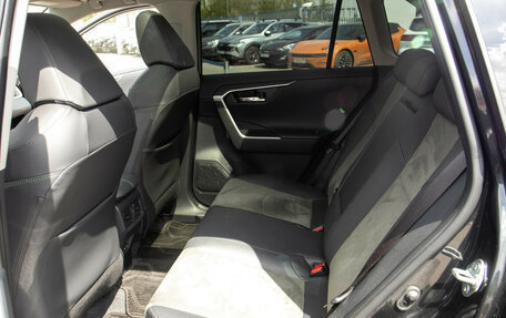 Toyota RAV4, 2024 год, 3 998 000 рублей, 8 фотография