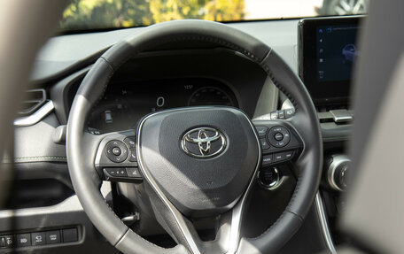 Toyota RAV4, 2024 год, 3 998 000 рублей, 11 фотография