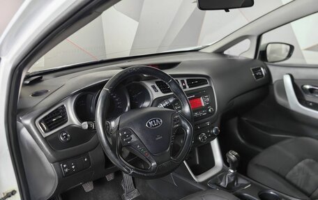 KIA cee'd III, 2015 год, 599 000 рублей, 18 фотография