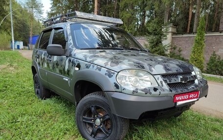 Chevrolet Niva I рестайлинг, 2011 год, 415 000 рублей, 2 фотография