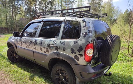 Chevrolet Niva I рестайлинг, 2011 год, 415 000 рублей, 9 фотография
