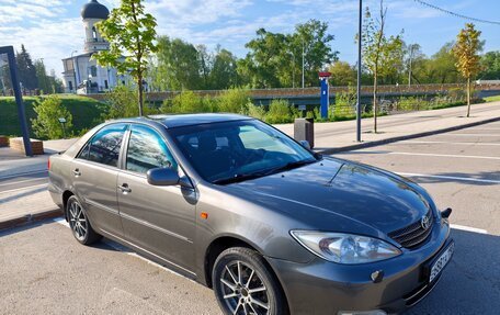 Toyota Camry V40, 2002 год, 680 000 рублей, 3 фотография