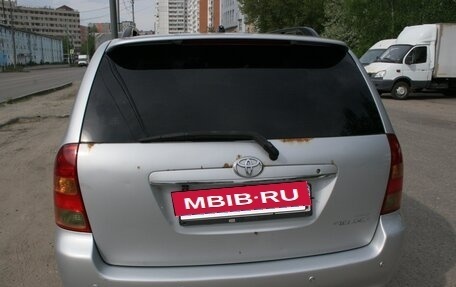 Toyota Corolla, 2002 год, 650 000 рублей, 8 фотография