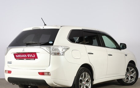 Mitsubishi Outlander III рестайлинг 3, 2014 год, 1 789 000 рублей, 7 фотография