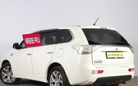 Mitsubishi Outlander III рестайлинг 3, 2014 год, 1 789 000 рублей, 5 фотография