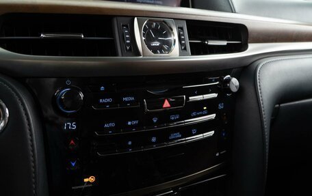 Lexus LX III, 2016 год, 7 509 050 рублей, 17 фотография