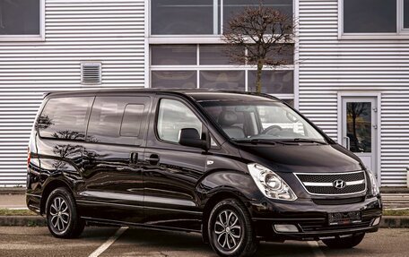 Hyundai Grand Starex Grand Starex I рестайлинг 2, 2014 год, 1 455 000 рублей, 3 фотография