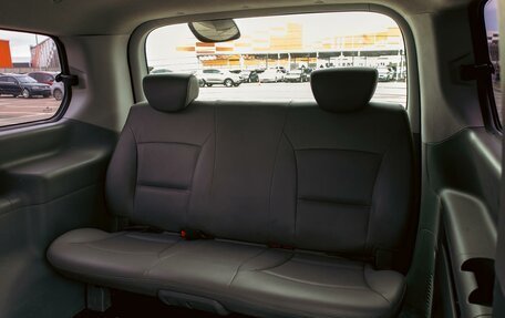 Hyundai Grand Starex Grand Starex I рестайлинг 2, 2014 год, 1 455 000 рублей, 17 фотография