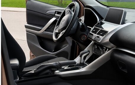 Mitsubishi Eclipse Cross, 2018 год, 1 799 999 рублей, 15 фотография