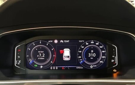 Volkswagen Tiguan II, 2022 год, 2 642 000 рублей, 10 фотография