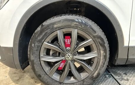 Volkswagen Tiguan II, 2022 год, 2 642 000 рублей, 5 фотография