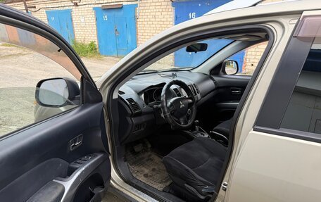 Mitsubishi Outlander III рестайлинг 3, 2007 год, 1 050 000 рублей, 9 фотография
