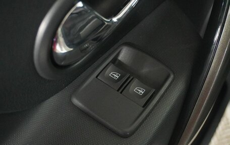 Renault Logan II, 2020 год, 1 135 000 рублей, 14 фотография