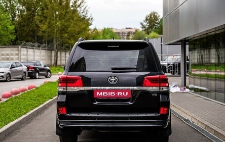 Toyota Land Cruiser 200, 2020 год, 7 900 000 рублей, 7 фотография