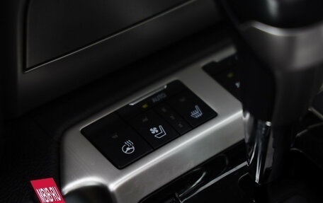 Toyota Land Cruiser 200, 2020 год, 7 900 000 рублей, 19 фотография