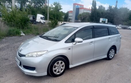 Toyota Wish II, 2015 год, 1 400 000 рублей, 6 фотография