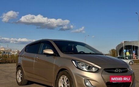 Hyundai Solaris II рестайлинг, 2012 год, 625 000 рублей, 3 фотография