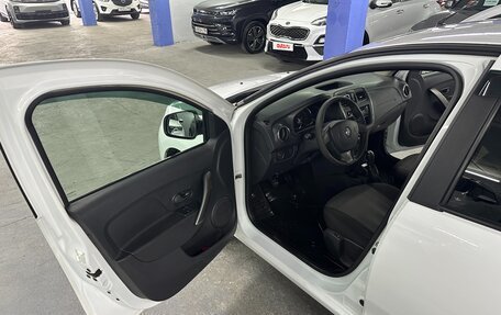 Renault Logan II, 2016 год, 735 000 рублей, 9 фотография