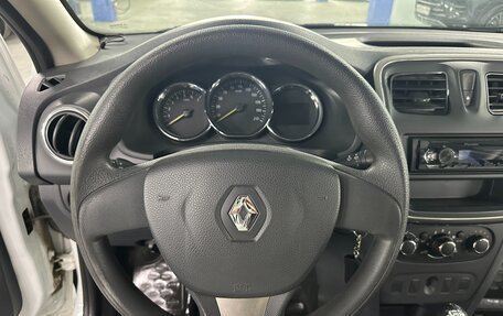 Renault Logan II, 2016 год, 735 000 рублей, 11 фотография