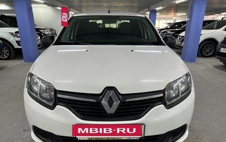 Renault Logan II, 2016 год, 735 000 рублей, 2 фотография