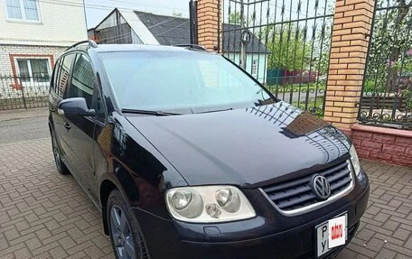 Volkswagen Touran III, 2006 год, 470 000 рублей, 1 фотография