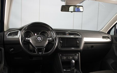 Volkswagen Tiguan II, 2019 год, 2 390 000 рублей, 5 фотография