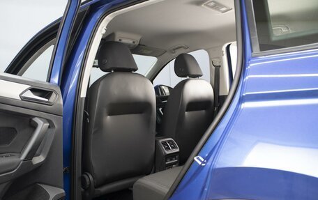 Volkswagen Tiguan II, 2019 год, 2 390 000 рублей, 9 фотография