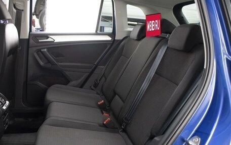 Volkswagen Tiguan II, 2019 год, 2 390 000 рублей, 7 фотография