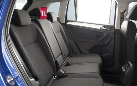 Volkswagen Tiguan II, 2019 год, 2 390 000 рублей, 6 фотография