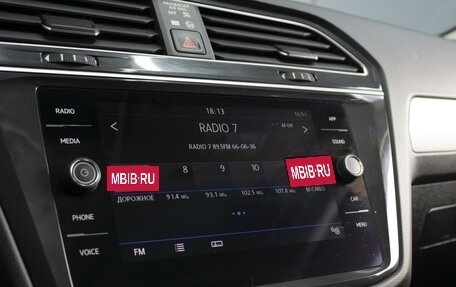 Volkswagen Tiguan II, 2019 год, 2 390 000 рублей, 13 фотография