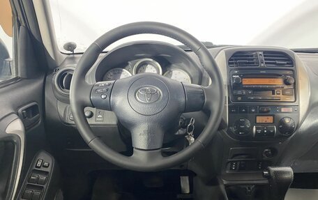 Toyota RAV4, 2004 год, 780 000 рублей, 21 фотография