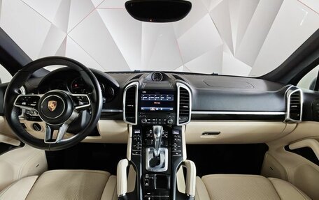 Porsche Cayenne III, 2017 год, 4 820 000 рублей, 14 фотография