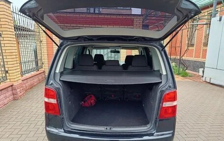 Volkswagen Touran III, 2006 год, 470 000 рублей, 6 фотография