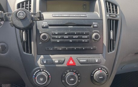 KIA cee'd I рестайлинг, 2008 год, 600 000 рублей, 13 фотография