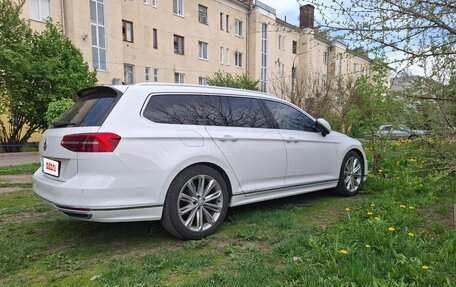Volkswagen Passat B8 рестайлинг, 2019 год, 2 350 000 рублей, 13 фотография