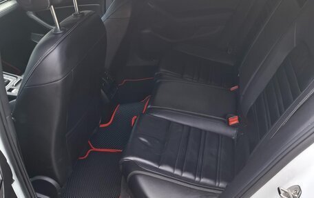 Volkswagen Passat B8 рестайлинг, 2019 год, 2 350 000 рублей, 17 фотография
