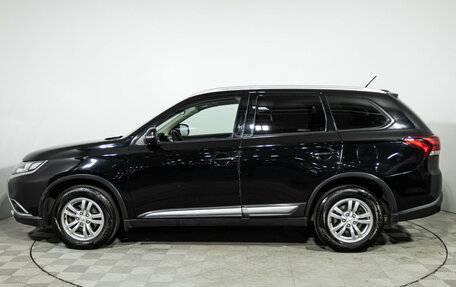 Mitsubishi Outlander III рестайлинг 3, 2015 год, 1 549 777 рублей, 8 фотография