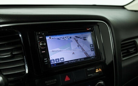 Mitsubishi Outlander III рестайлинг 3, 2015 год, 1 549 777 рублей, 16 фотография