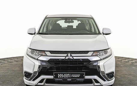 Mitsubishi Outlander III рестайлинг 3, 2022 год, 2 790 000 рублей, 2 фотография